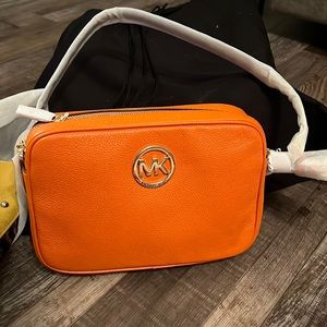 brand new michael kors shoulder bag